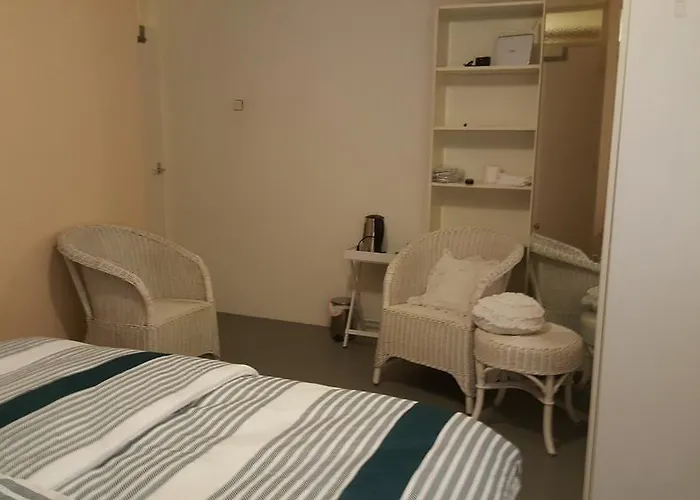 Homestay Dutchable * Alphen aan den Rijn