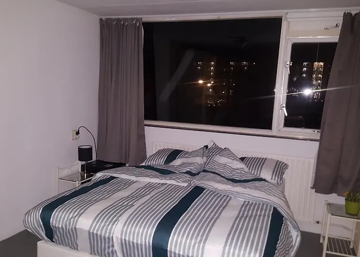 Homestay Dutchable * Alphen aan den Rijn